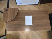 Продам письменный стол 132 см с полкой под монитор, темный орех, б/у, отличное состояние Алматы