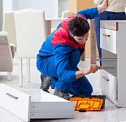 Профессиональная сборка и ремонт мебели, Любая сложность, Переезды Алматы