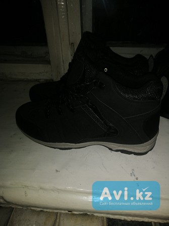 Продам кроссовки мужские весна осень новые писать вацап Усть-Каменогорск - изображение 1
