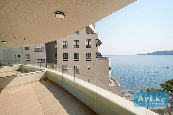 Продажа квартиры с видом на море в Рафаиловичи, первая линия, комплекс Palacio Del Mar, Черногория Алматы - изображение 1