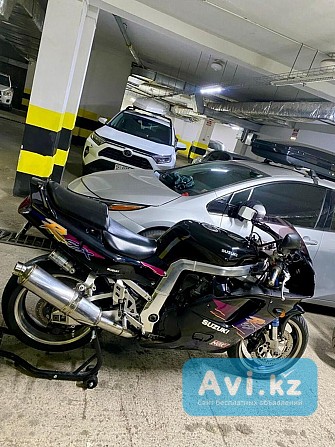 Продаю или обмен мотоцикл Suzuki Gsx-r (спортивный классик 90‑х) Другой город России - изображение 1