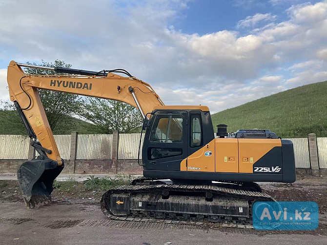 2019 Экскаватор Hyundai 225lvs Алматы - изображение 1