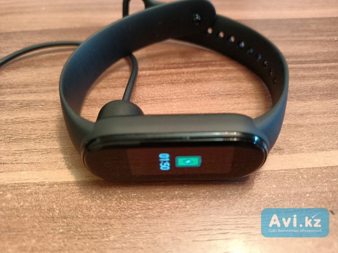 Продам Фитнес браслет Xiaomi Smart Band 5 Xmsh10hm. Торг возможен Караганда - изображение 1