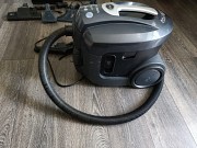Продам Моющий пылесос LG Cyking 1600w 7 in 1. б/у в рабочем состоянии Торг возможен Караганда