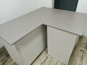 Парта - стол 2-х и 1-местный серый б/у в хорошем состоянии. Длинные и короткие.торг возможен Караганда
