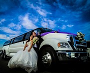 Аренда прокат на свадьбу и день рождения, выписка с роддома и транфер, Лимузин Lexus Lx570 Swarovski Алматы