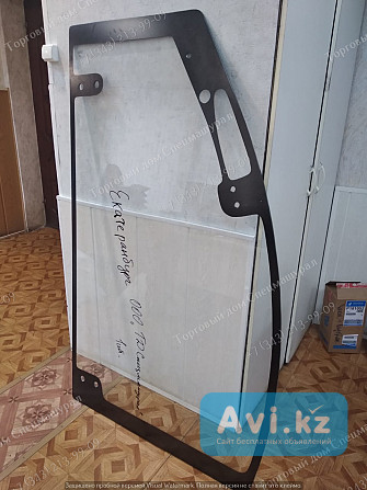 Стекло двери для катка Hamm Hd+110 VV Алматы - изображение 1