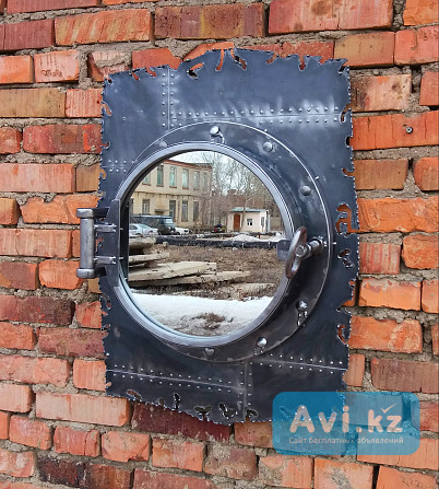 Зеркало в иллюминаторе с черепом Астана - изображение 1
