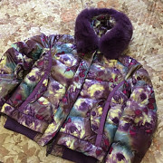 Яркая куртка - пуховик с капюшоном, 48 размер Алматы