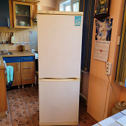 Продам двухкамерный холодильник Stinol Усть-Каменогорск