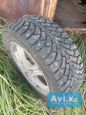 Продам зимнюю резину 215/60r16 Hakkapeliitta-4 на дисках Риддер - изображение 1