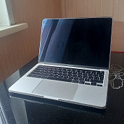 Продам Macbook Pro 13 в хорошем состоянии, вместе с мышью, аккумулятором и защитной крышкой Петропавловск