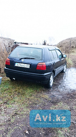 Volkswagen Golf 1993 Атбасар - изображение 1