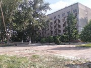 Здание 5 этажей, общежитие и кафе Качар