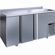 Холодильный стол Tm3gn-g предназначен для хранения значительных запасов продуктов и для применения в Алматы
