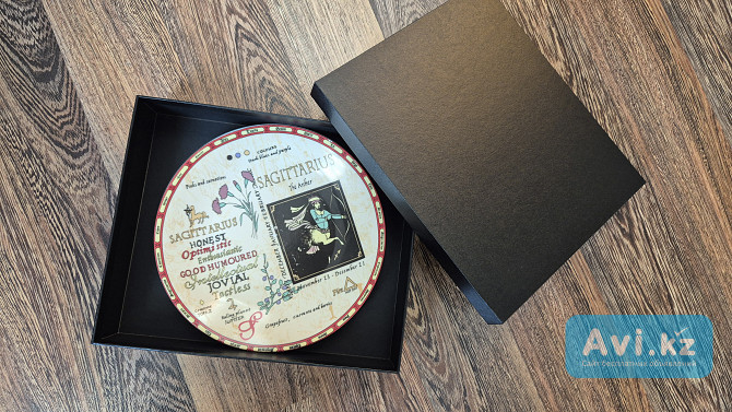 Подарочная, сувенирная тарелка Стрелец 21см, Италия Алматы - изображение 1