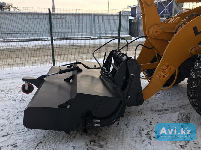 Щетка с бункером для фронтальных погрузчиков Астана - изображение 1