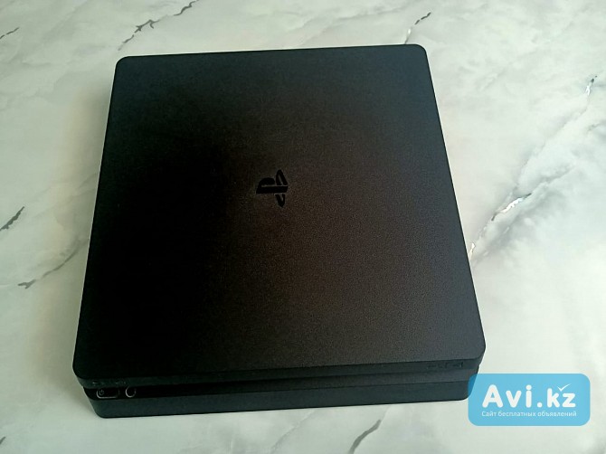 Игровая консоль Ps4 в отличном состоянии. 10 дисков придачу Астана - изображение 1