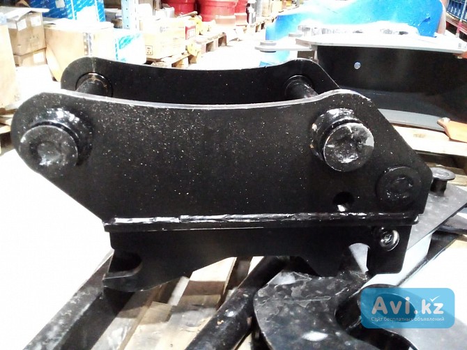 Быстросъем на заднюю стрелу экскаватора погрузчика Астана - изображение 1