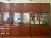 Продам стенку коричневого цвета.в отличном состоянии.цена договорная Уральск