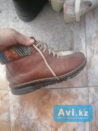 Кофты ботинки джинсы Алматы - изображение 1