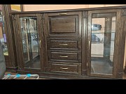 Витрина в зал стенка дерево Алматы