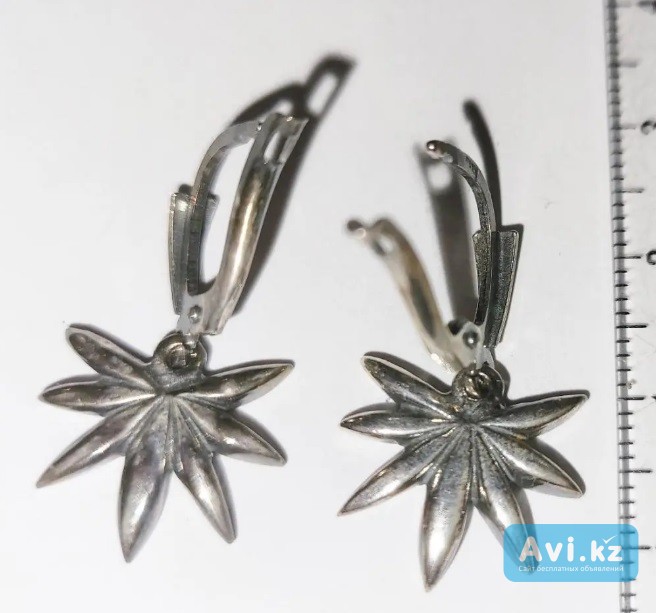 Серьги С листиком. Сережки Алматы - изображение 1